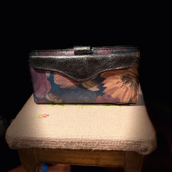 Patricia Nash Handbags - Patricia Nash Wallet (Peruvian Pai ting Pattern